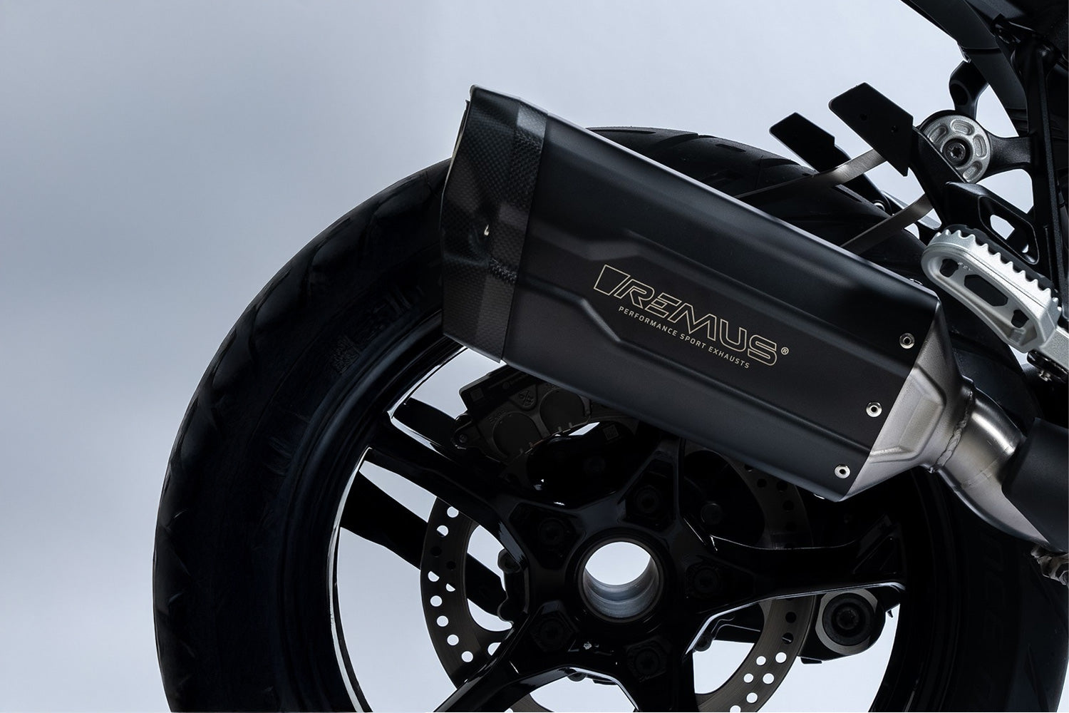 Remus - 8 2.0 Racing Slip-on Silencer for R 1300