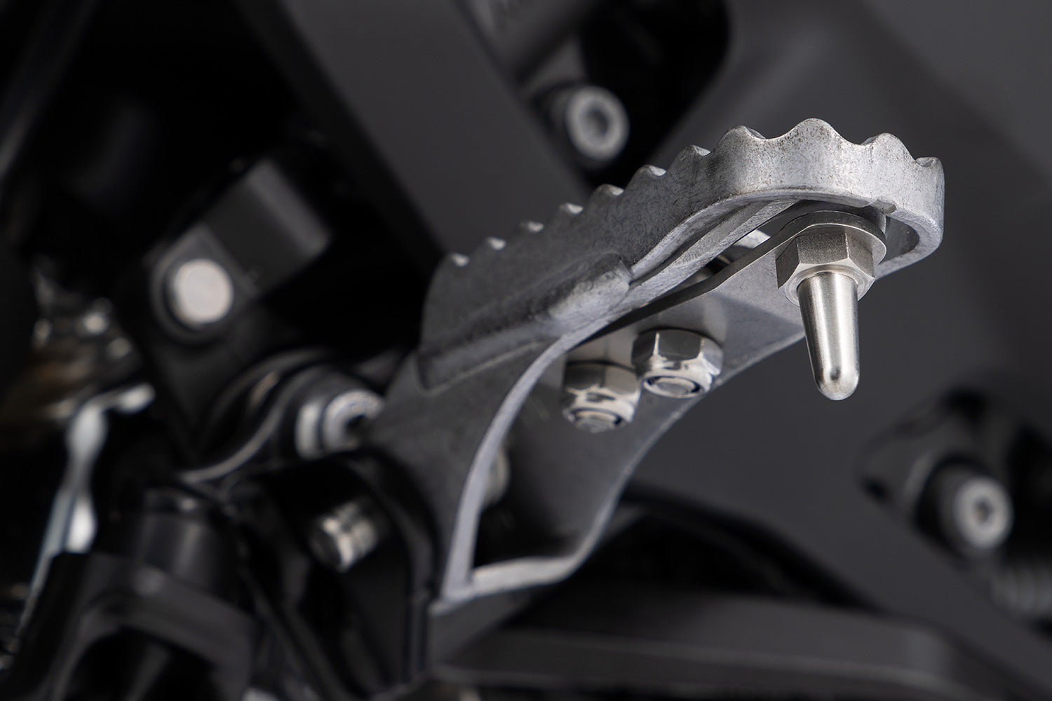 Provides greater safety margins when cornering and increases active riding safety ✔ Premium components ✔ Integrated design ➜ Order now