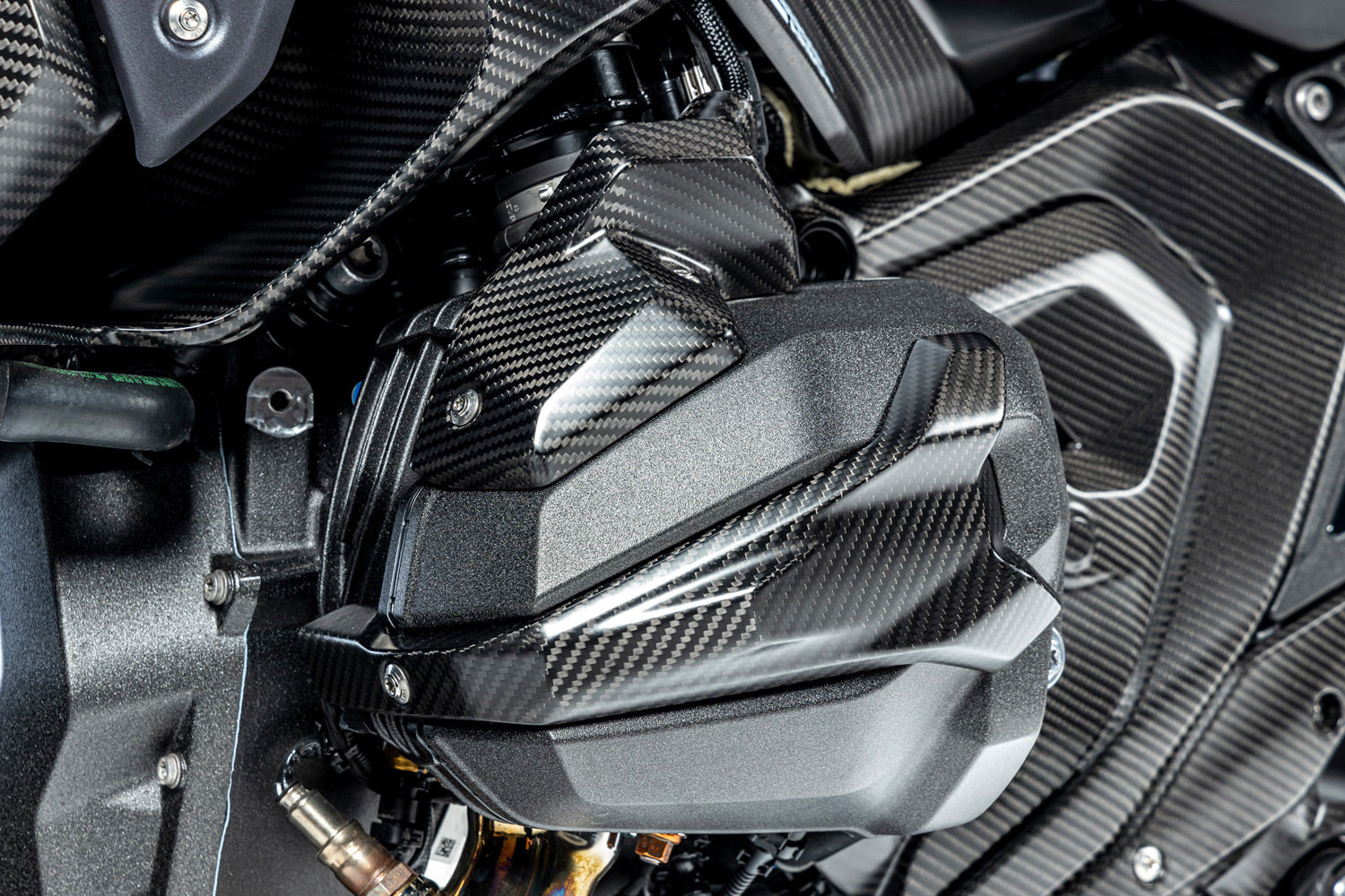 Ilmberger - Spark Plug Connector Cover for R 1300 GS + Adventure