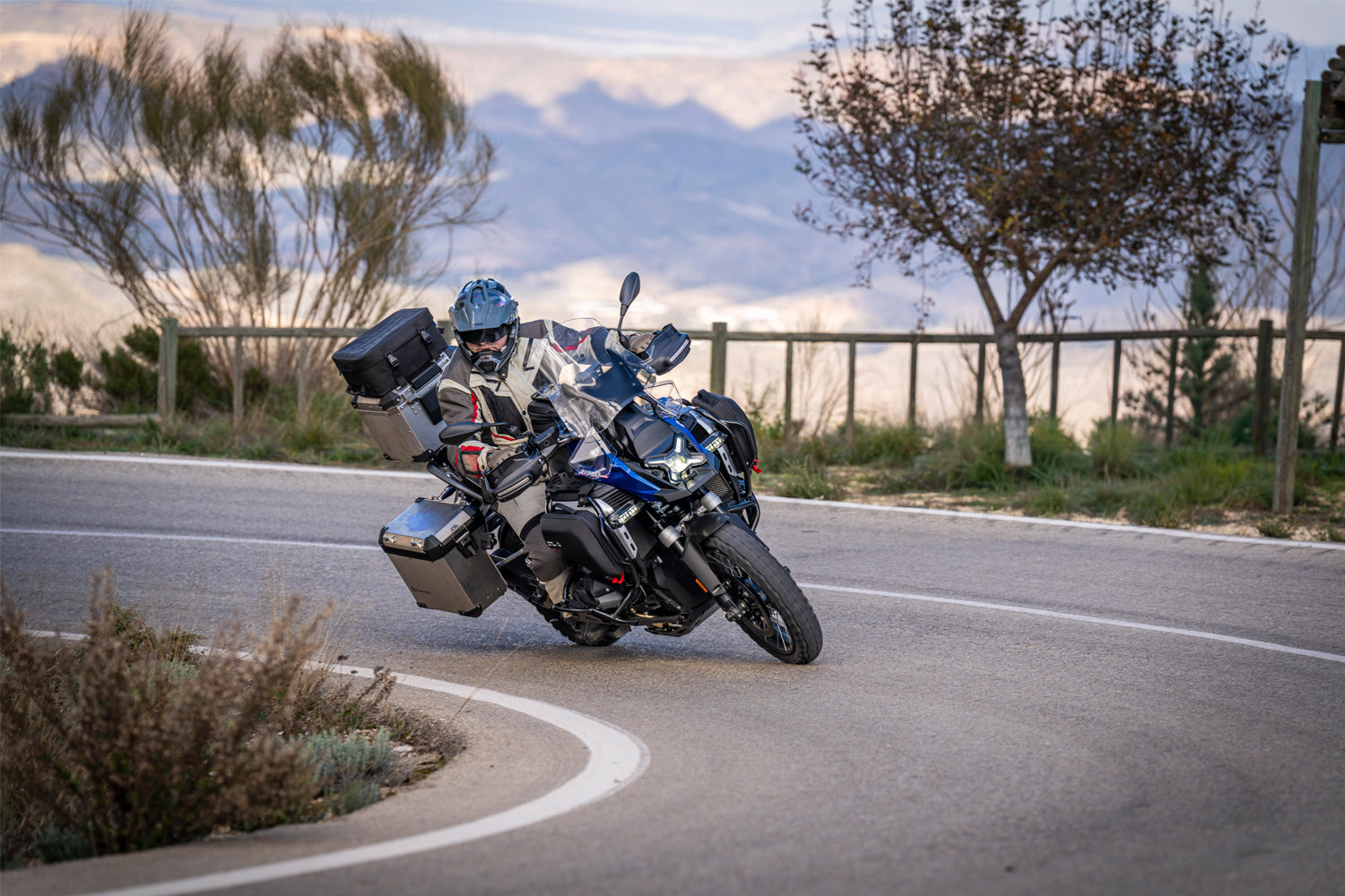 Wunderlich - Dual USB / USB-C Socket with Socket Relocation for the R 1300 GS Adventure