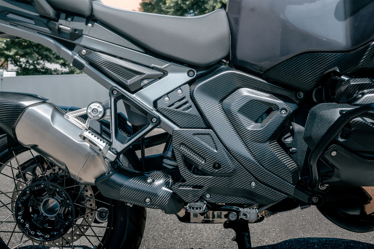 Ilmberger - Front Triangle Cover for Rear Frame for R 1300 GS Adventure