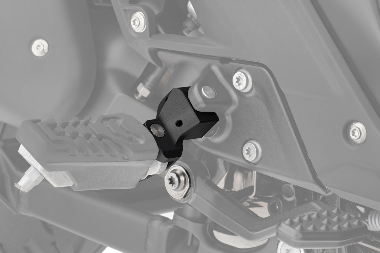 A lowered footrest to reduce knee joint strain ✔ Premium components ✔ Integrated design ➜ Order now