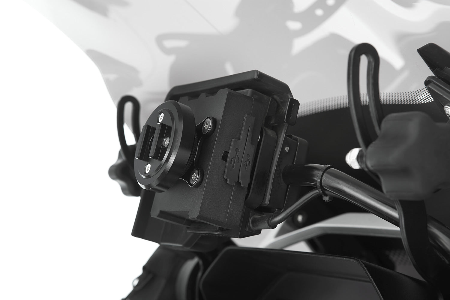 Our thoroughly practical USB charging box fits all BMWs with the factory-side BMW navigation preparation
