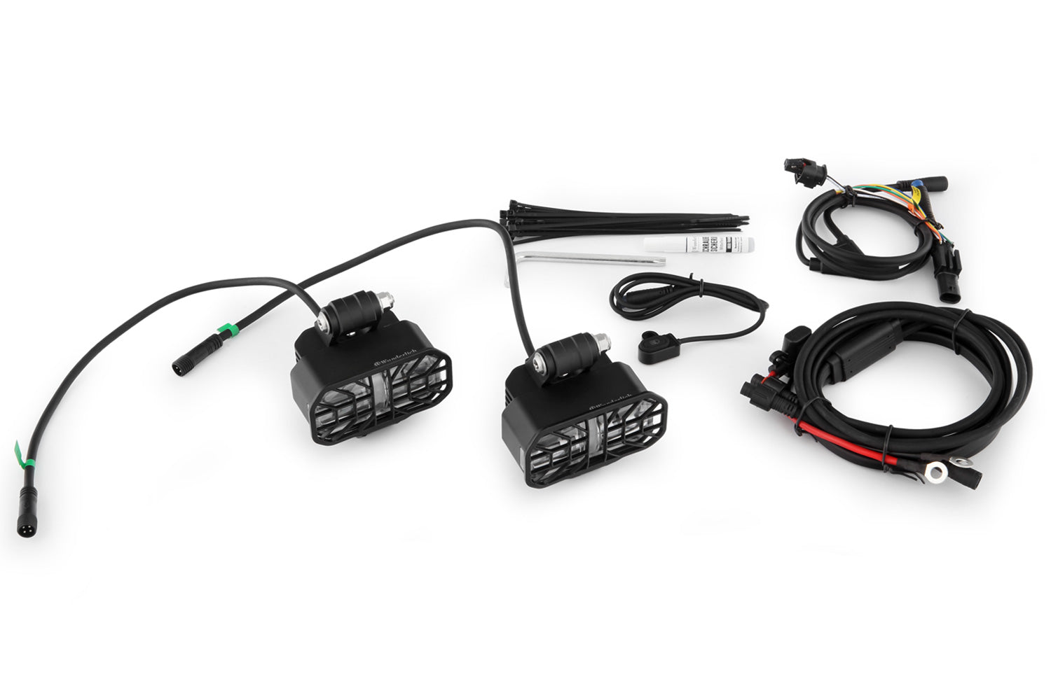 With a full 2 x 4000, so a total of 8000 lumen, they provide four times the luminous flux of conventional auxiliary headlights