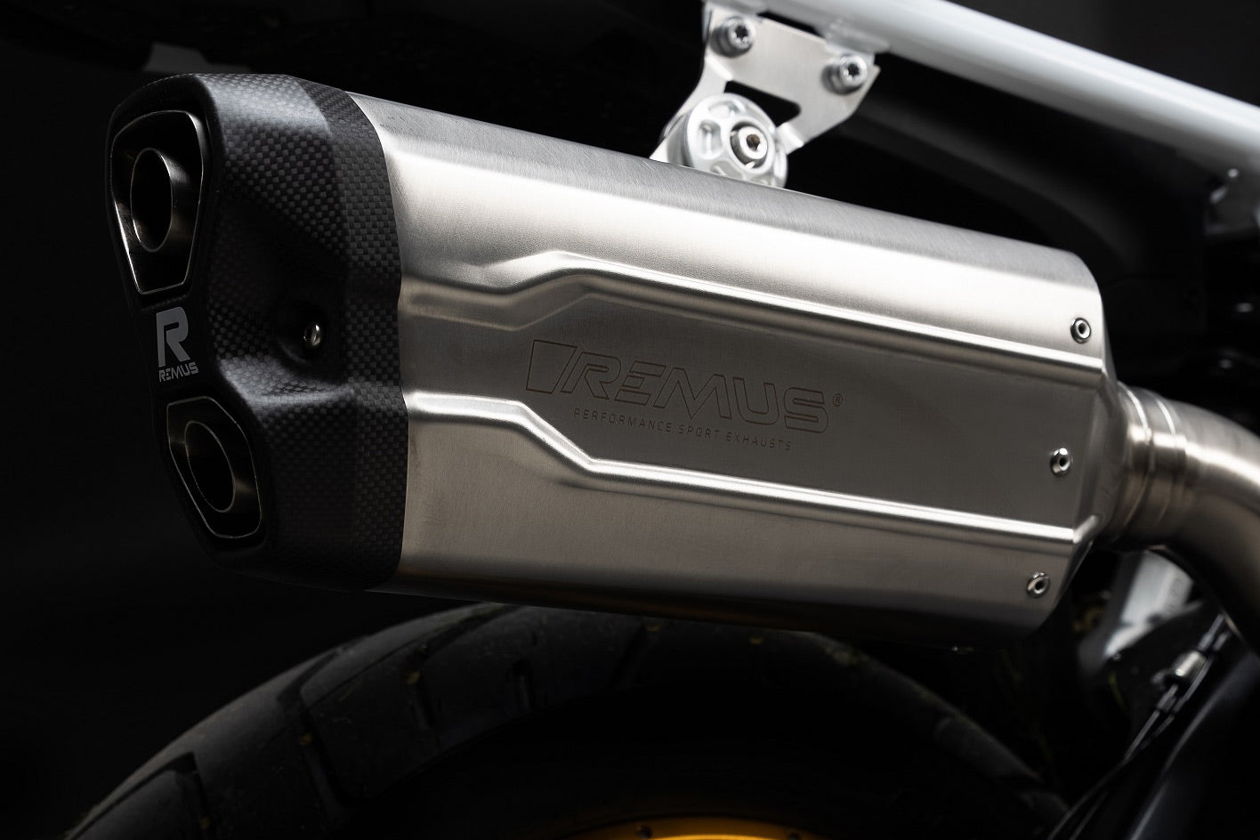 Remus - Slip on Silencer for F 900 GS 8 2.0