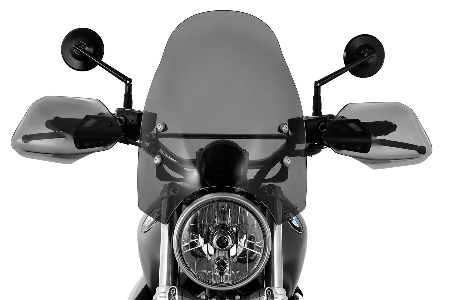 Our designer Nicolas Petit draw a screen, exclusively for the R nineT, connecting „old-school“ elements with modern aerodynamic