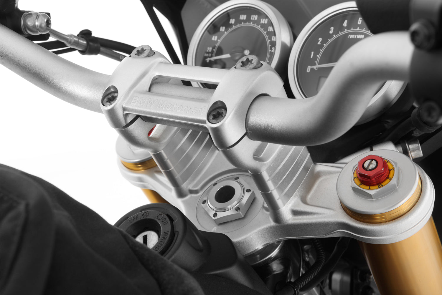 The handlebar riser provides an ergonomic posture: The back, arms, pelvis and coccyx are relieved