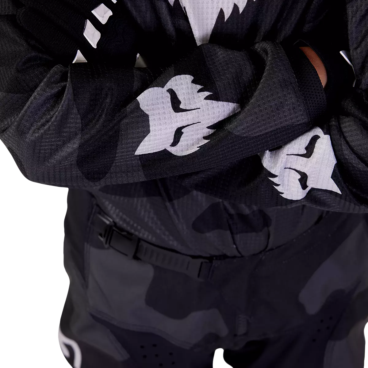 Fox Racing - Youth 180 BNKR Jersey-Black Camo (31429-247)