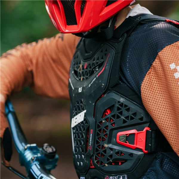 Leatt-CHEST PROTECTOR 4.5 HYBRID JR BK S/M 5026011810 6009556577688