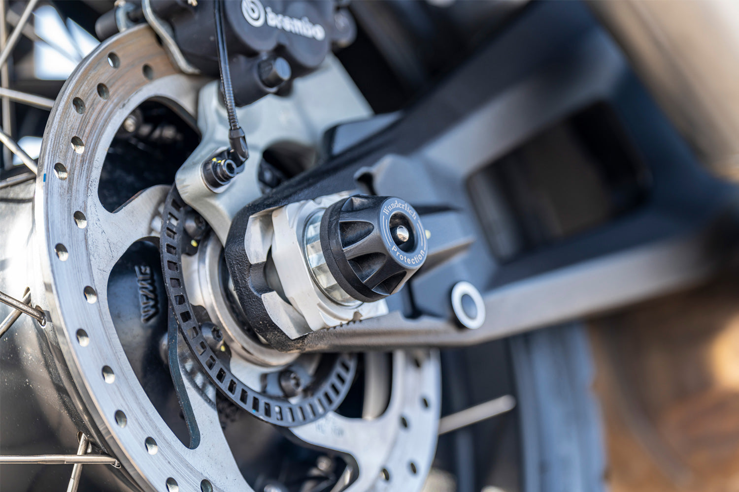 Effective dual protection against impact and abrasion damage ✔ Premium components ✔ Integrated design ➜ Order now