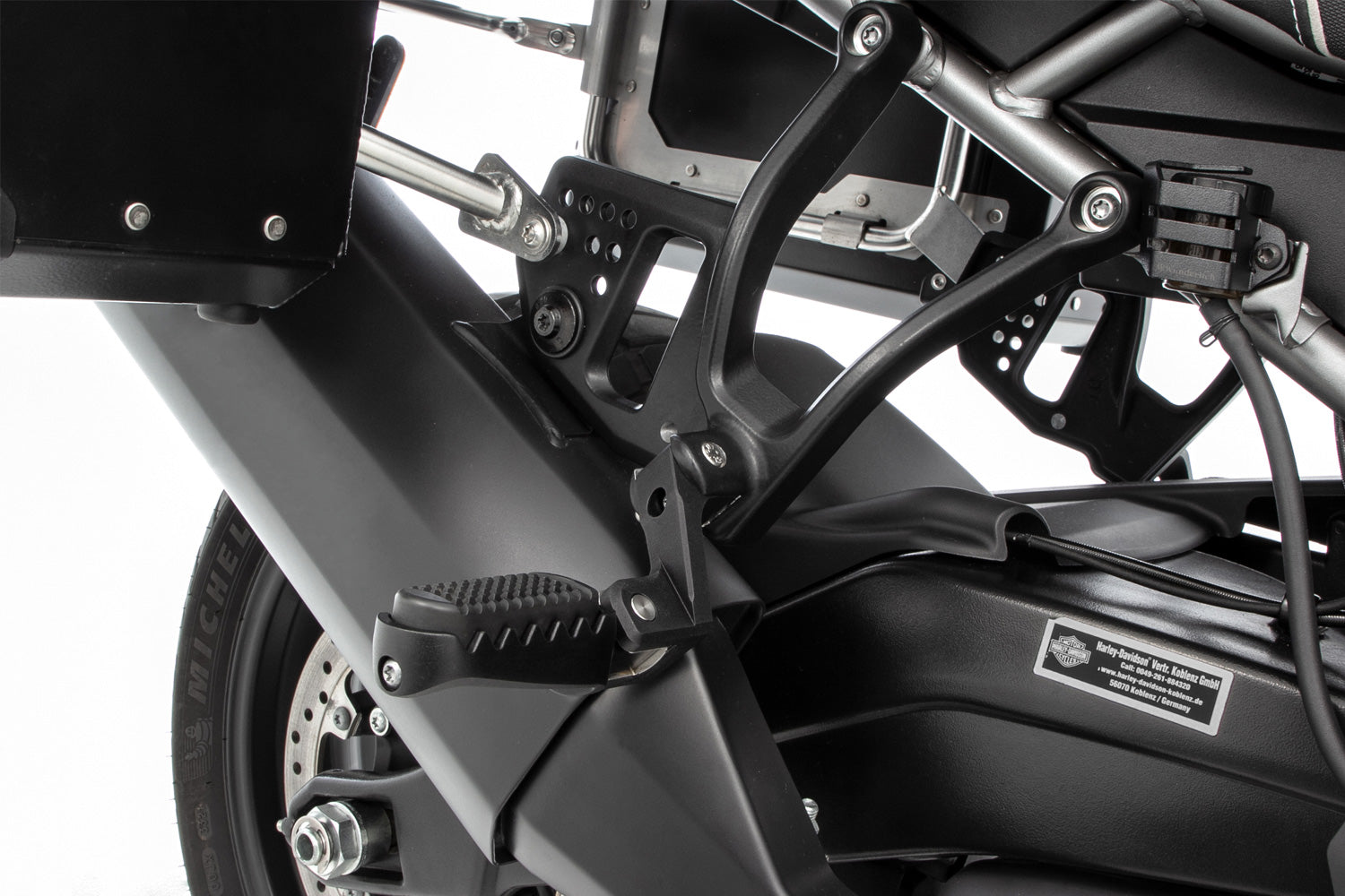 Approx. 45 mm lower compared to the position of the original footrests
