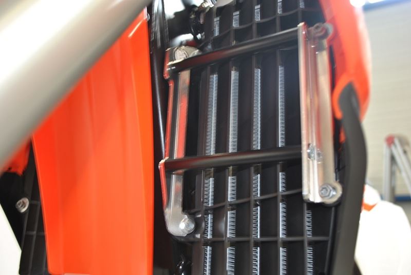 AXP Racing - Radiator Braces for Husqvarna TC125-FC250-FC350-FC450-TX300-FX350-FX450-TC250 2018