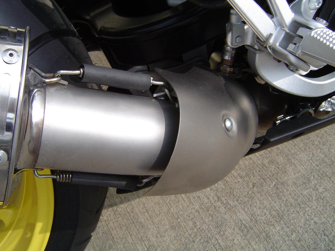 GPR-Exhaust---M3-Inox-Slip-on-for-K-1200-S-R-from-2004-to-2008-dB-Killer-Link-Pipe-Catalyst