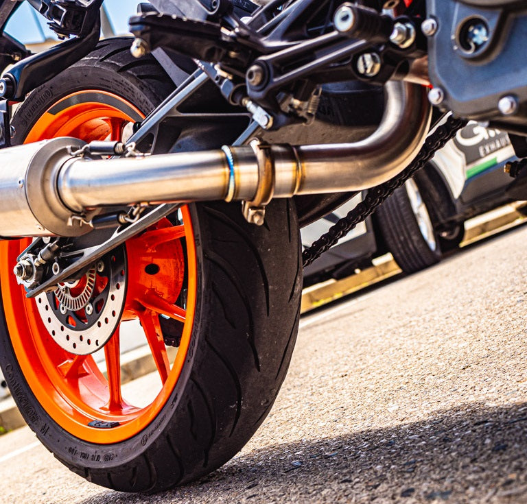 GPR-Exhaust---Furore-Nero-RACING-Slip-on-for-DUKE-250-from-2021-to-2023-Link-Pipe