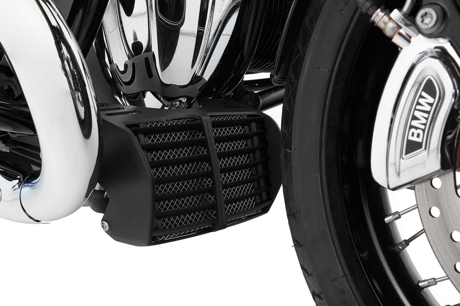 It reliably protects the oil cooler without impacting the air flow. 