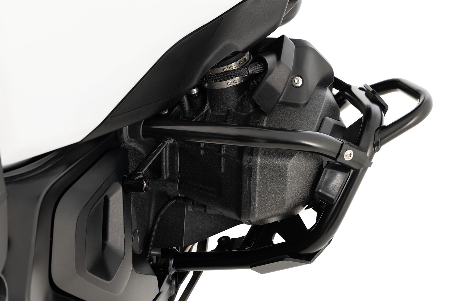 Opimise the rigidity of the entire tube structure  complete your BMW ✔ Premium components ✔ Integrated design ➜ Order now