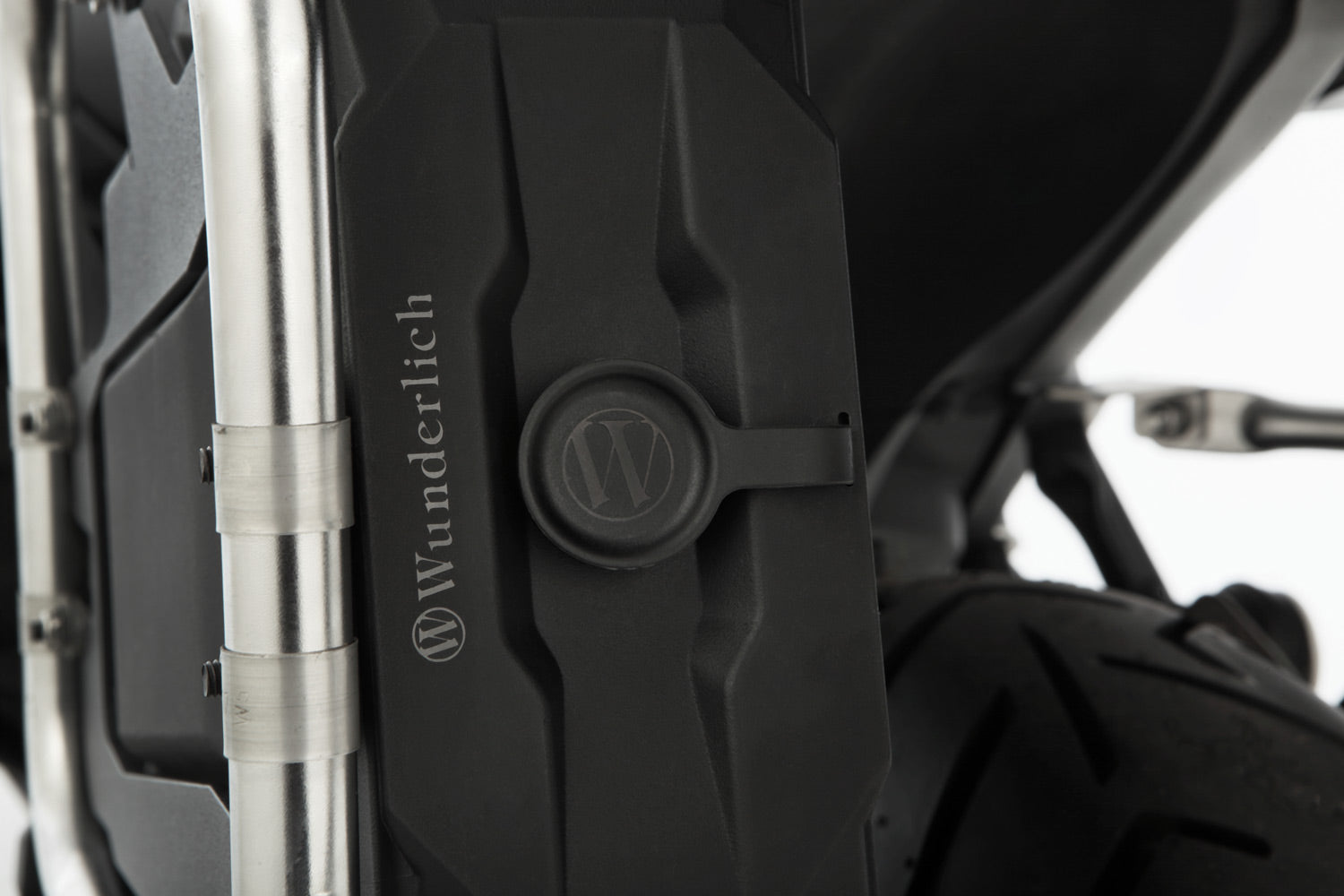 Wunderlich Toolbox with lock suitable for Wunderlich luggage rack - complete your BMW ✔ Premium components ✔ Integrated design ➜ Order now