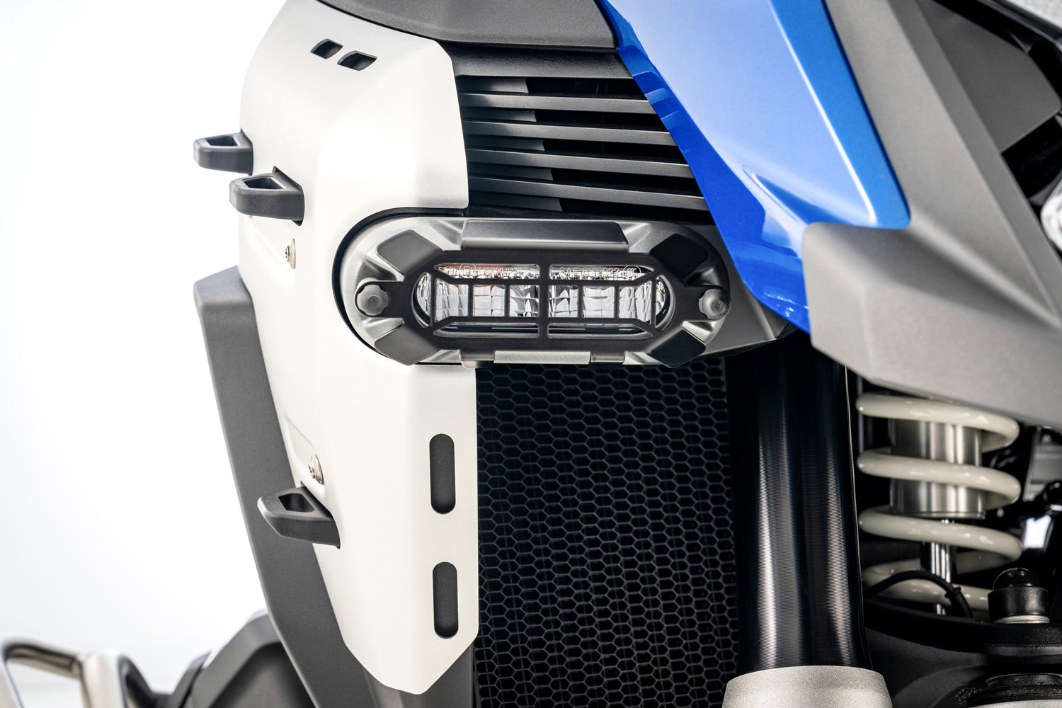Wunderlich LED Auxiliary light protection grille - complete your BMW ✔ Premium components ✔ Integrated design ➜ Order now