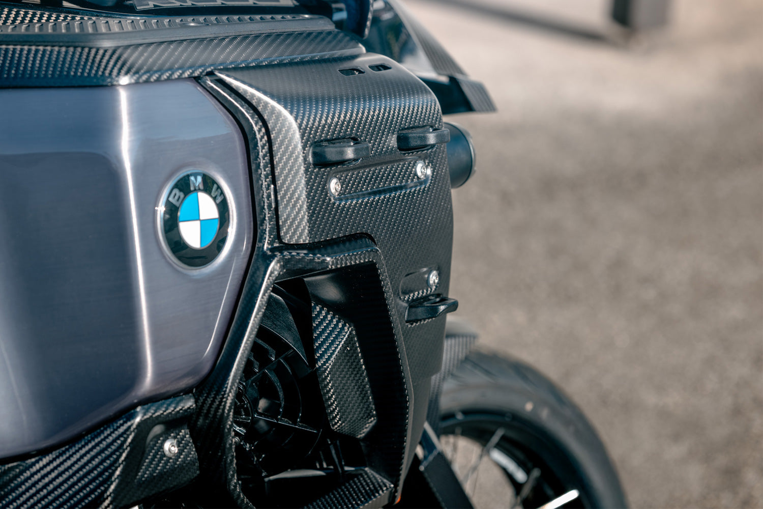Ilmberger - Radiator Cover with Holes for Bag Mounts for R 1300 GS ADV.