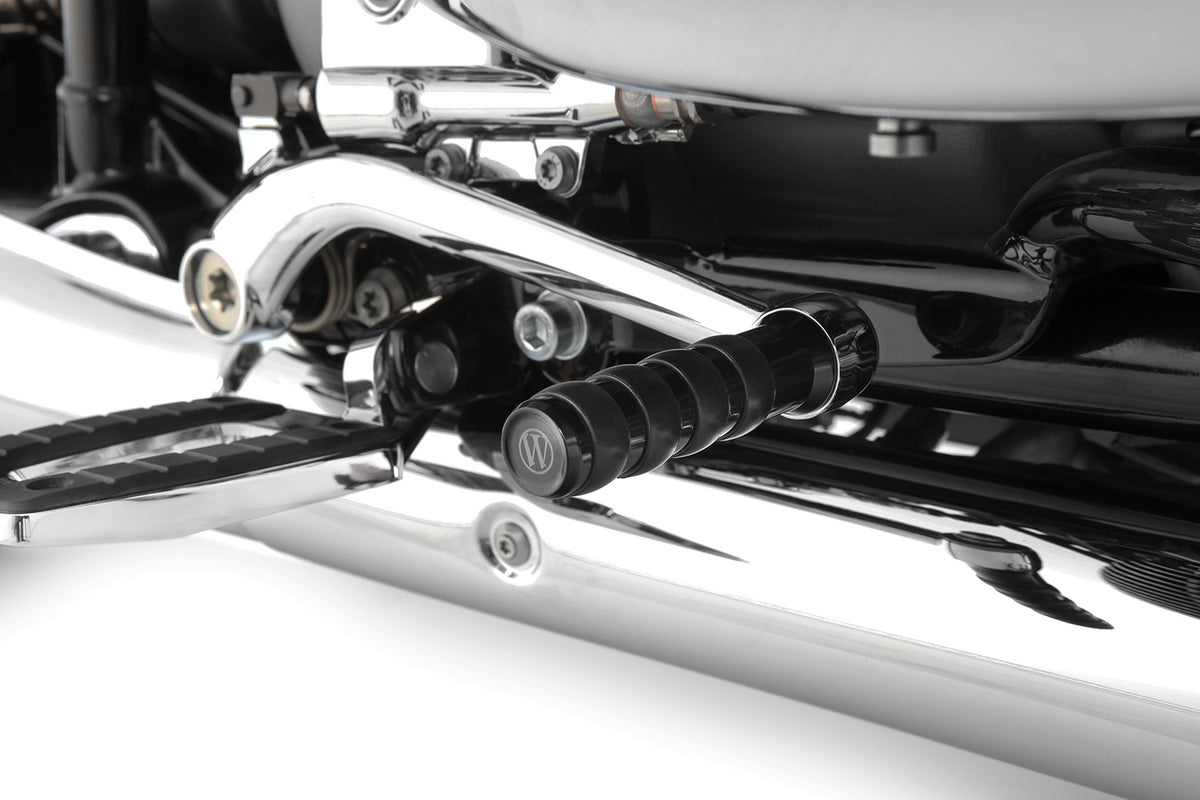 Our brake lever extension optimises the operation of the foot brake on the BMW R 18
