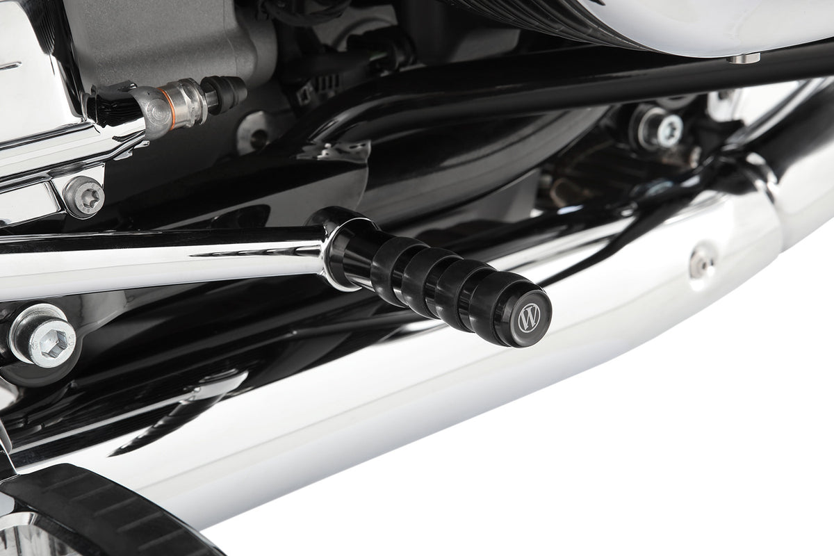 Our brake lever extension optimises the operation of the foot brake on the BMW R 18