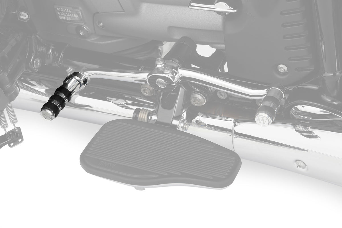 Our gear-shifter extension replaces the series standard lever. At 60 mm, it’s 50% longer (!) than the original.