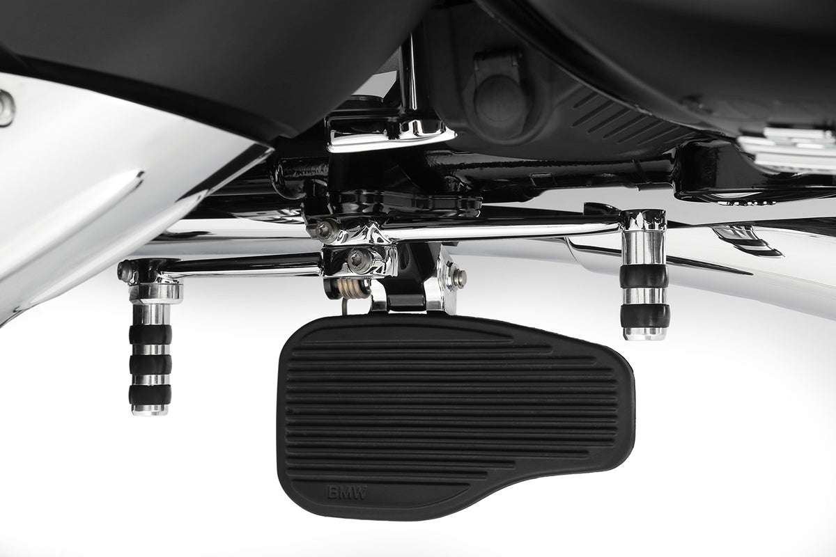 Our gear-shifter extension replaces the series standard lever. At 50 mm, it’s twice as long (!) as the original.