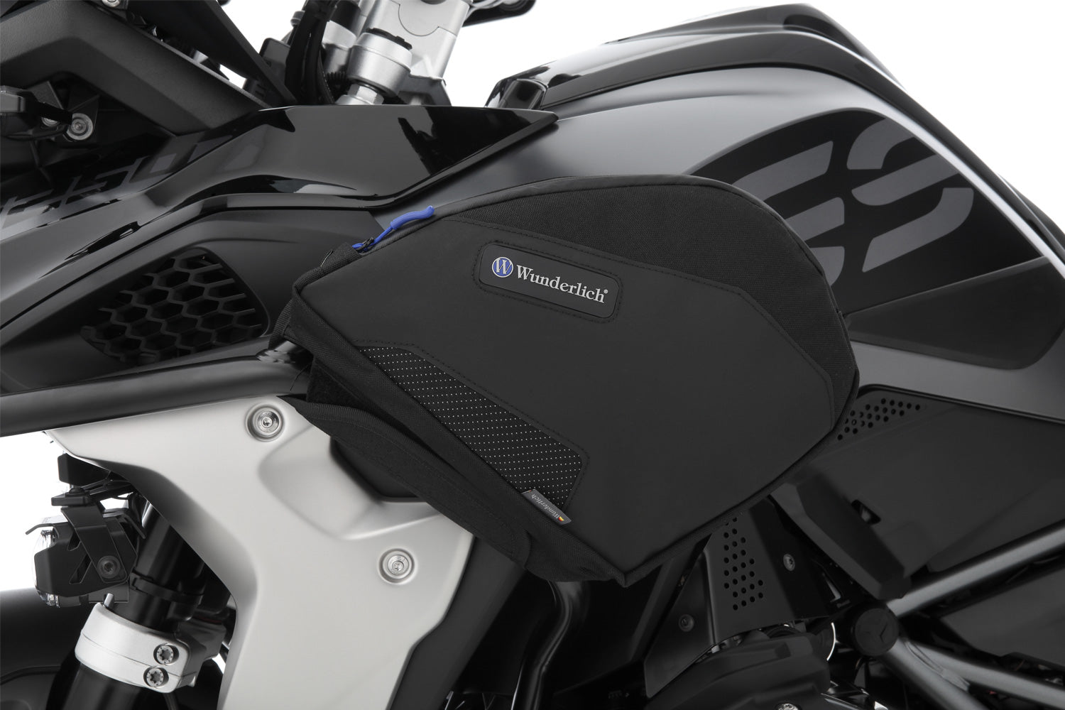 Our water-resistant protection bar bags are ideal for everything you'd like to have ready to hand while on the move
