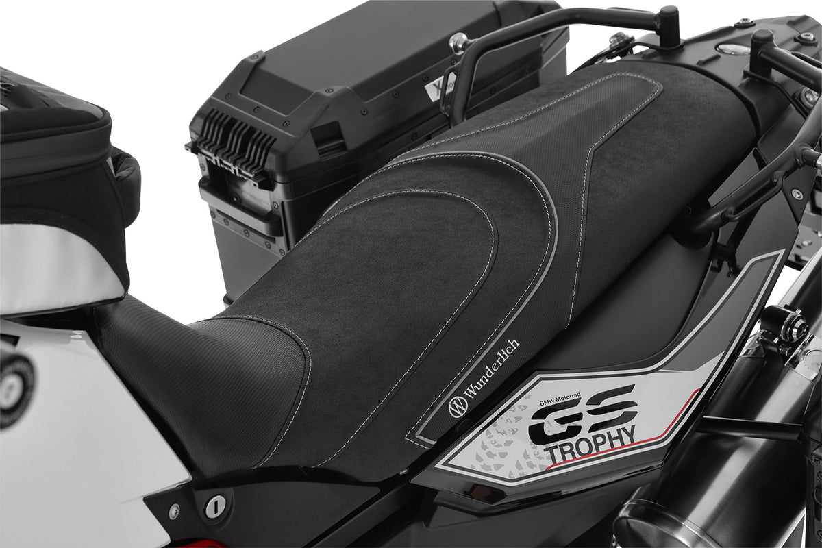 AktivKomfort »ERGO« seats for F 650 | 700 | 800 GS. Well-thoughtthrough at every step of the design, with many innovative solutions.