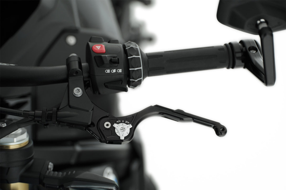 The grip can be individually adjusted to your own needs, habits or preferences perfectly and precisely.