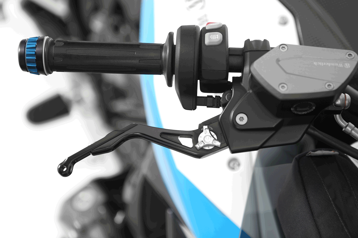 The grip can be individually adjusted to your own needs, habits or preferences perfectly and precisely.