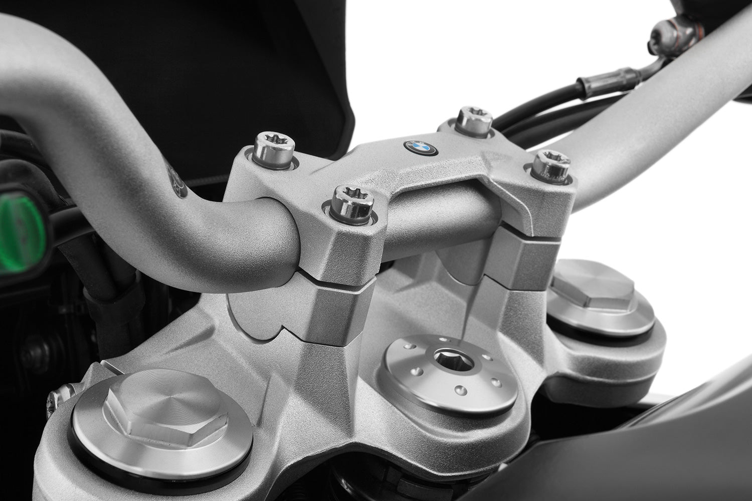 Wunderlich 20 mm handlebar riser for BMW F 850 GS. Better handling and direct riding experience, individual sitting position, more comfort.