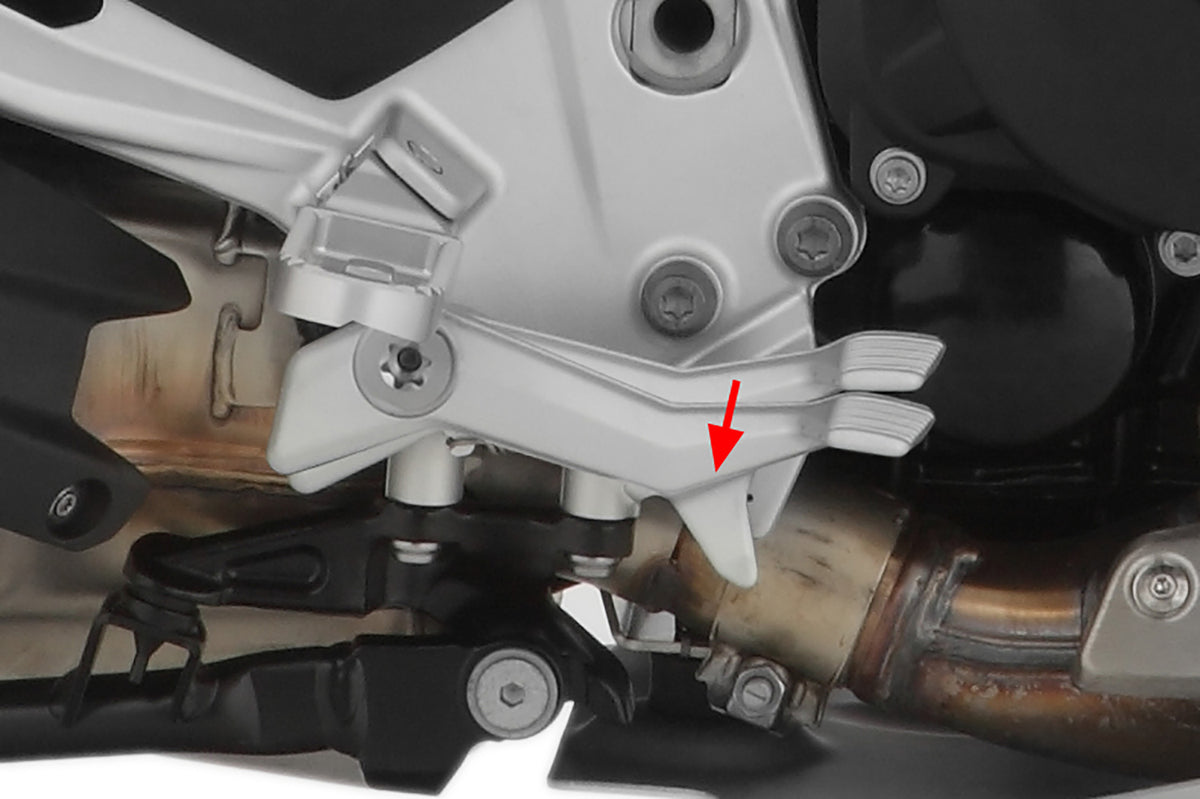 Wunderlich foot brake lever lowering kit F 900 XR - complete your BMW ✔ Premium components ✔ Integrated design ➜ Order now