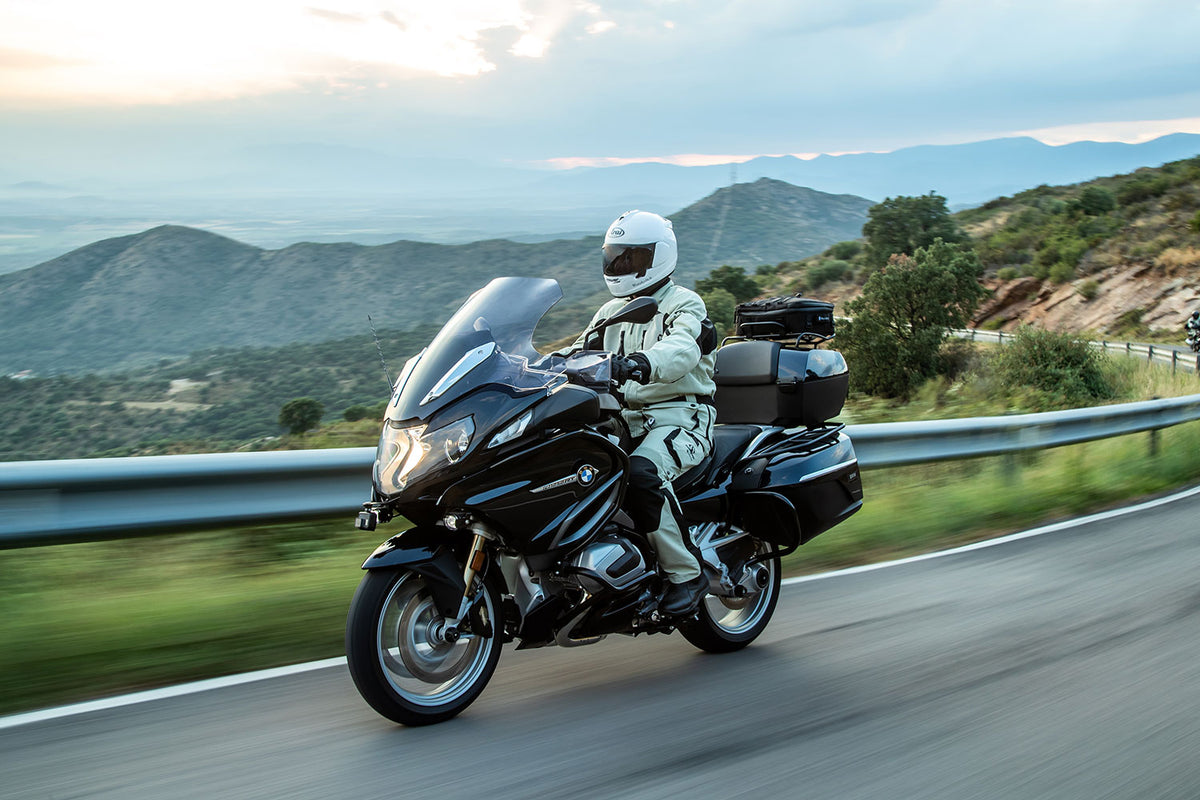 Allows individual adjustment of the throttle grip’s rotational resistance &