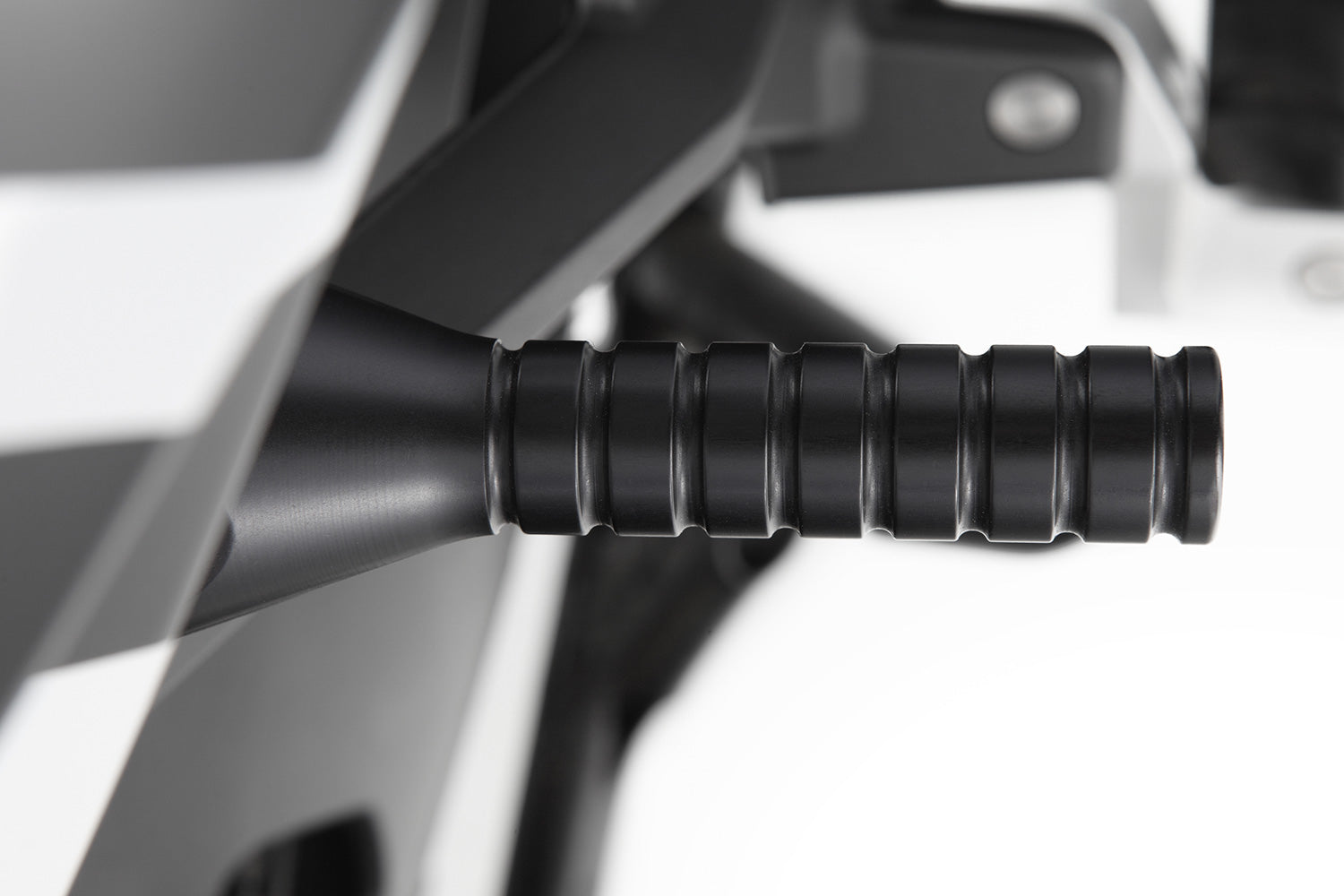 Wunderlich fold-away lifting handel S 1000 XR - complete your BMW ✔ Premium components ✔ Integrated design ➜ Order now