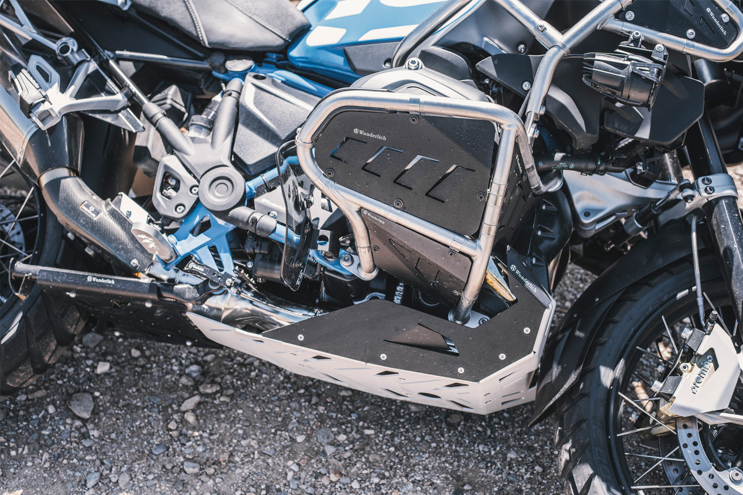 Wunderlich Engine protection plates EXTREME BMW R1200GS LC protects the engine