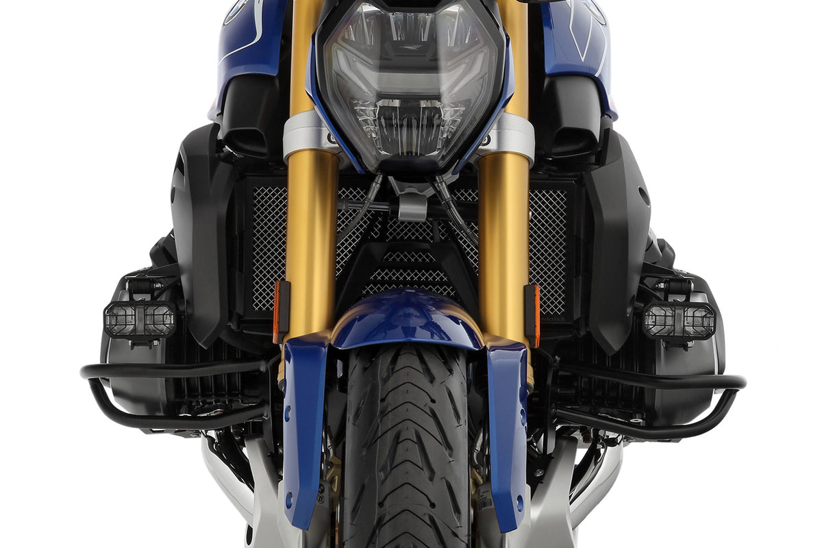 With a full 2 x 4000, so a total of 8000 lumen, they provide four times the luminous flux of conventional auxiliary headlights