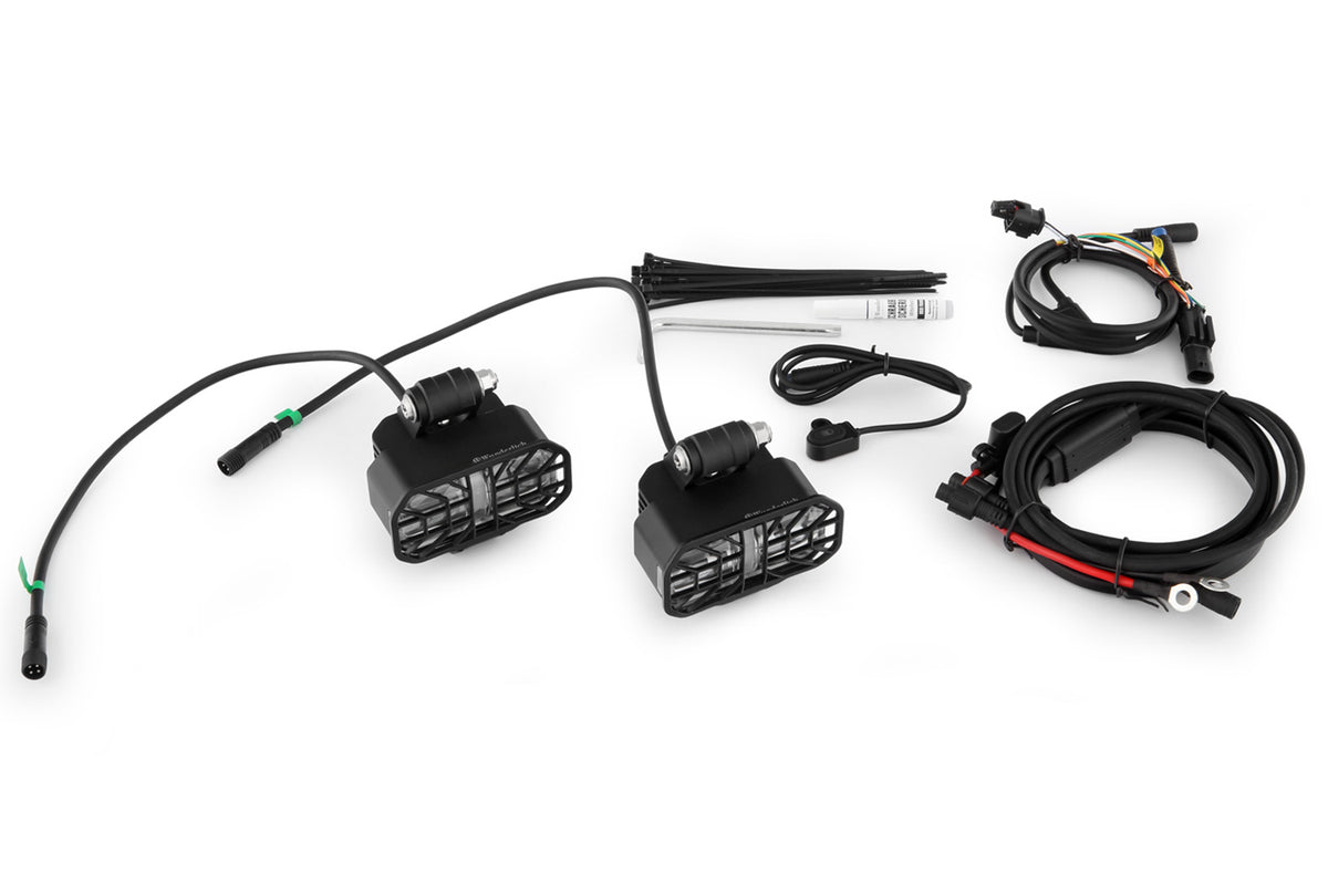 With a full 2 x 4000, so a total of 8000 lumen, they provide four times the luminous flux of conventional auxiliary headlights