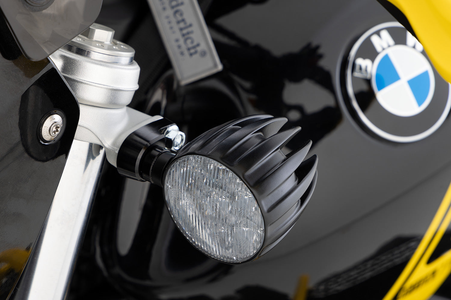 Wunderlich - Edition Dayron® Integrated LED Daytime Running Light/Indicator System for R nineT Urban G/S