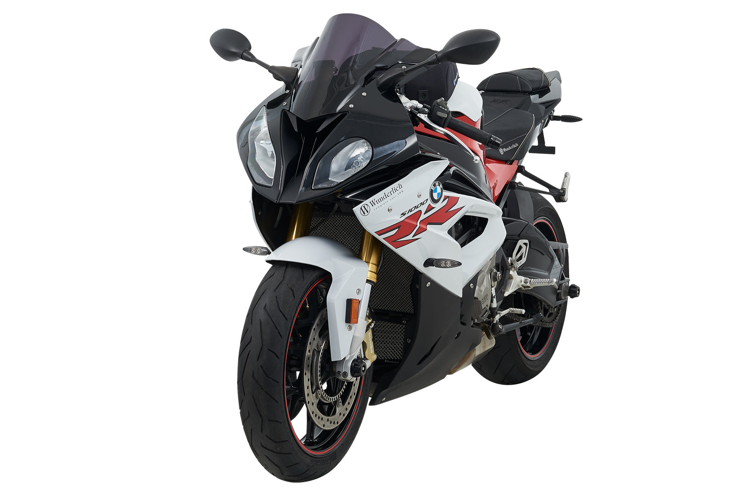 The radiator protection grille for the S 1000 provides effective protection and ensures optimal long-term cooling air flow.