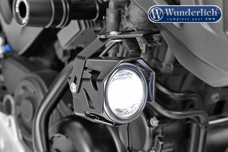 ATON additional headlights increase the vehicle outline and provide a considerably expanded field of view at night.