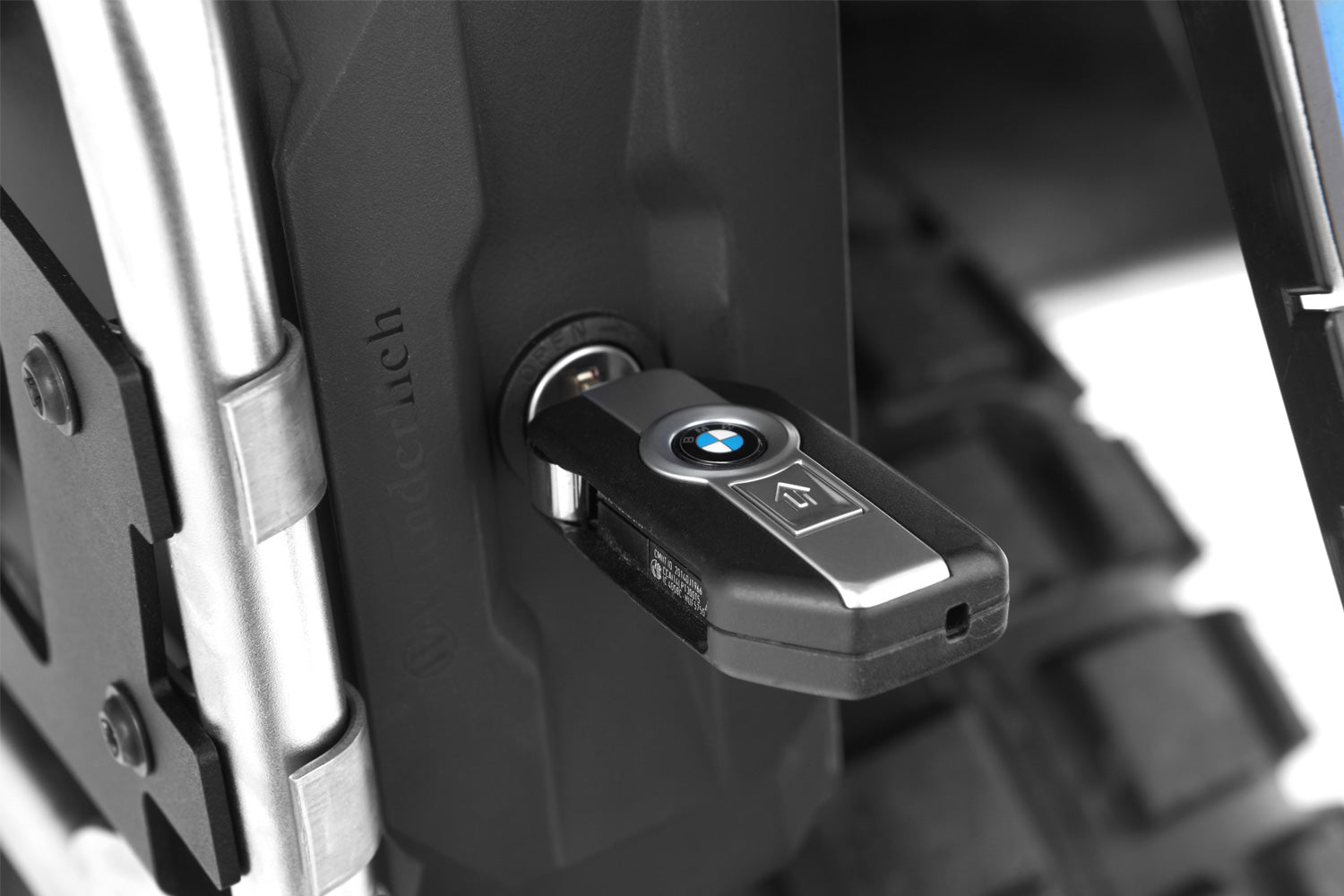 Tailored tool box for various bits and pieces  - Space-saving, integrated mounting on the left of the original case carrier!