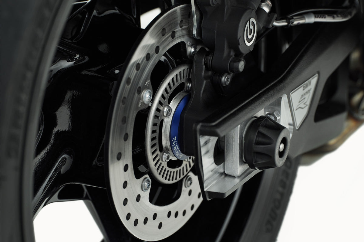The wheel spacing sleeves we have developed are used in place of the series standard sleeves and form-fitted in the simmer ring.............