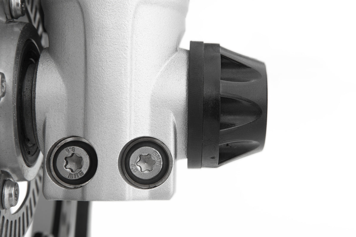 Keeps the forks a safe distance from the asphalt and helps prevent serious damage.
