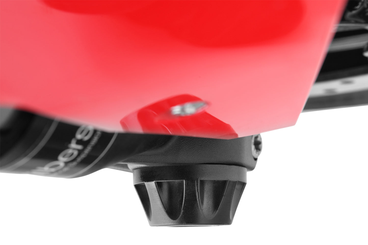 Keeps the forks a safe distance from the asphalt and helps prevent serious damage.