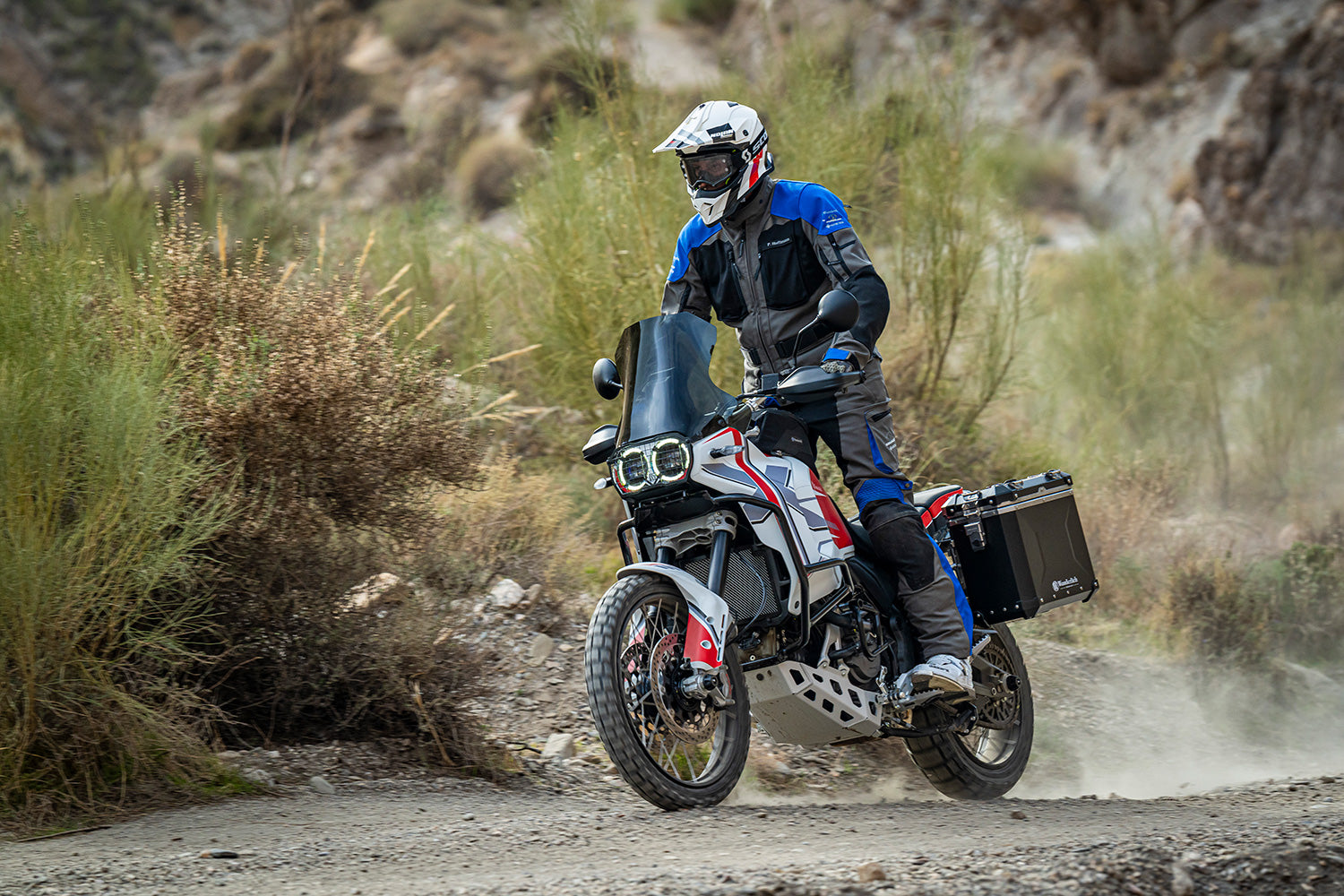 Secure stability for your motorcycle on any surface 