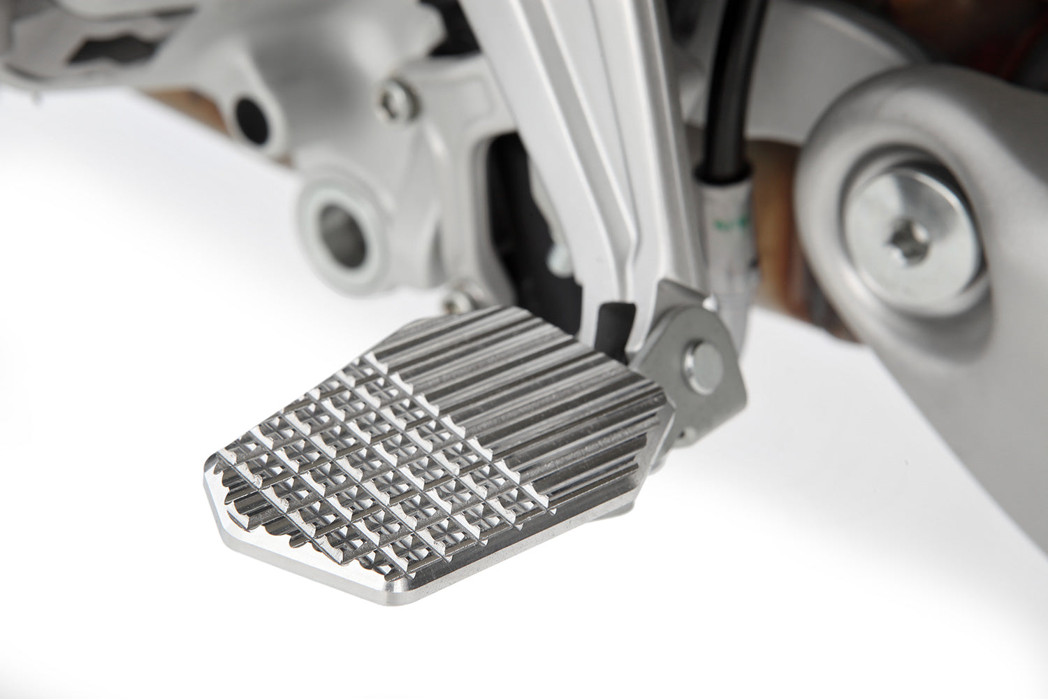 Ergonomically comfortable and safer braking – with our brake lever enlargement