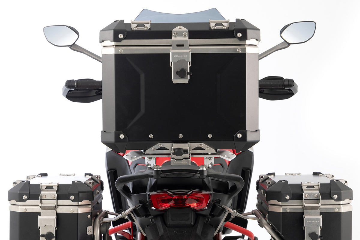Sturdy, light and stylish aluminium cases add truly special comfort to every rider on any tour.