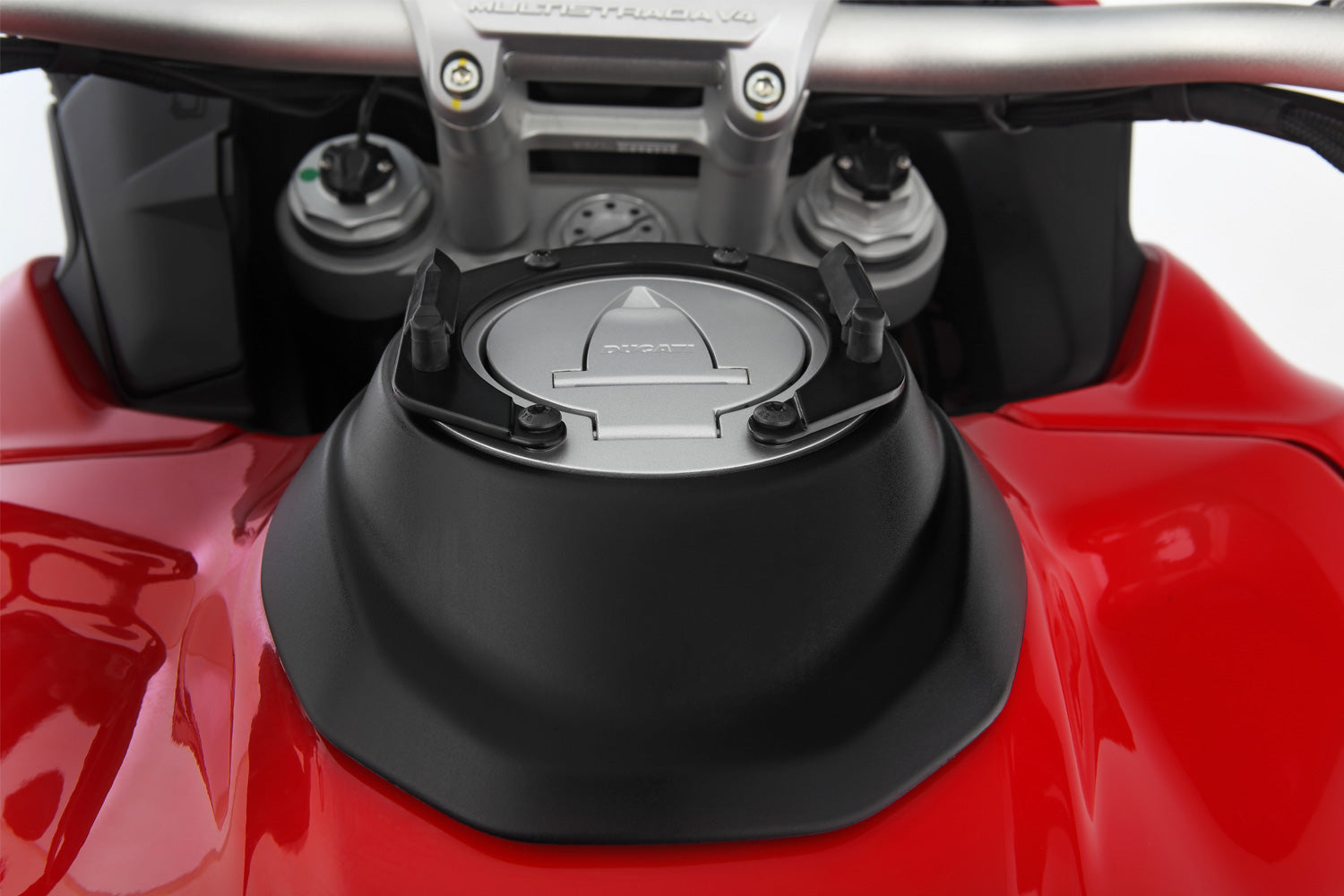 Wunderlich tank ring for tank bag CLICK BAG  Multistrada V4 Rally - Passion. Unlimited. ✔ Premium components ✔ Integrated design ➜ Order now