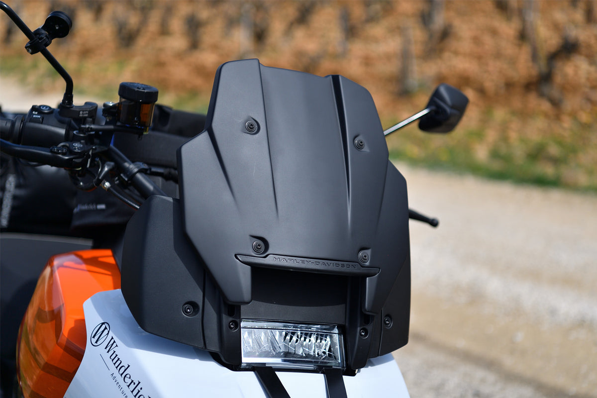 We have created a groundbreaking new design concept.The Flowjet simply replace the original windshield and remains the adjustable in height.